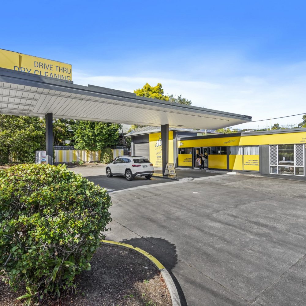 a0EIS000000QYES-Mitchelton-8